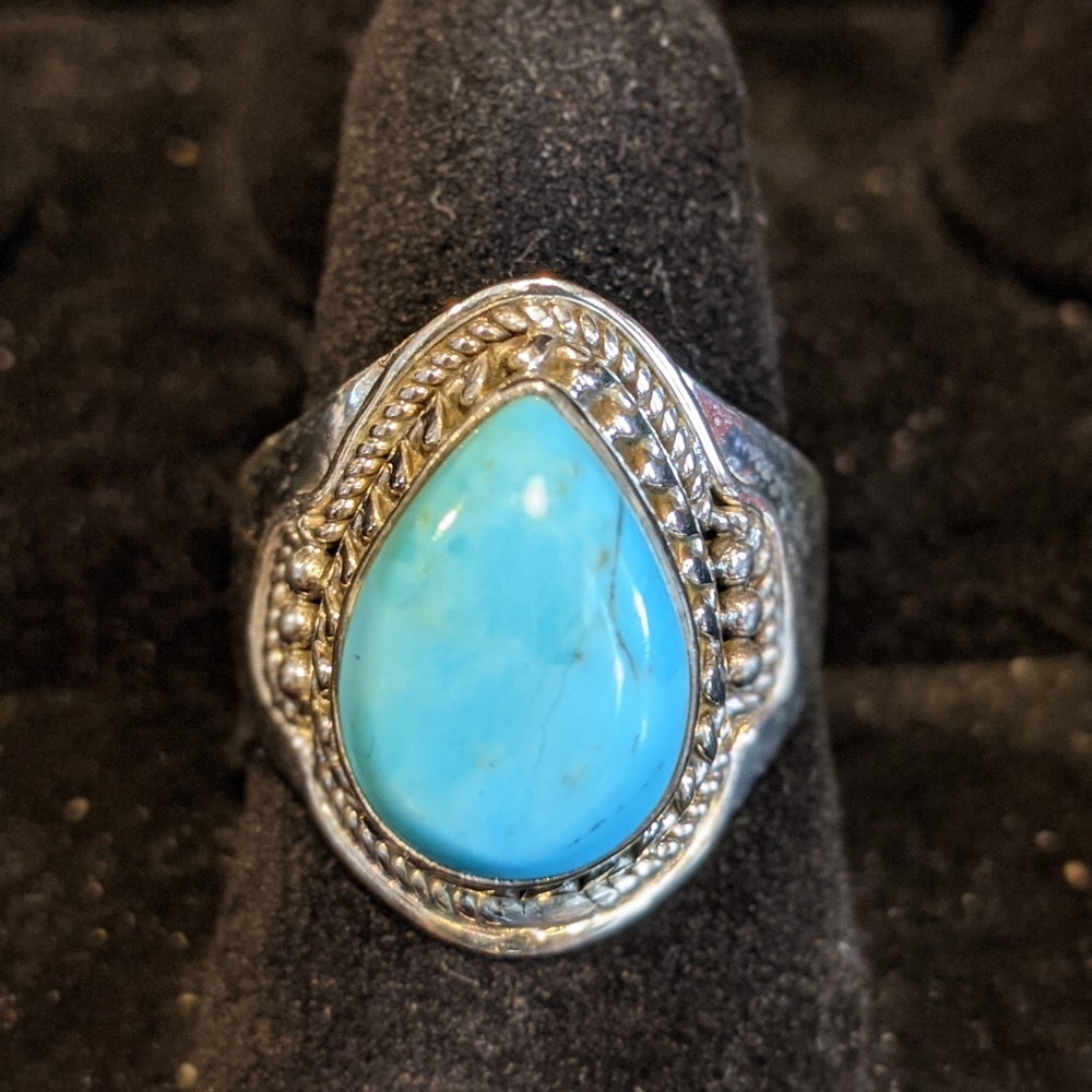 Arizona Mohave Turquoise .925 Silver Ring, size 9